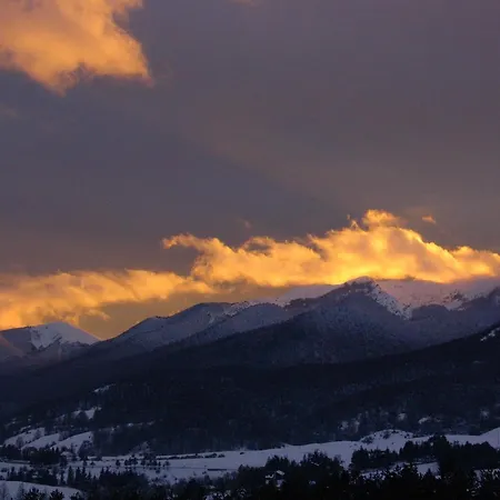 Hotell C0c00n Garden Pescasseroli