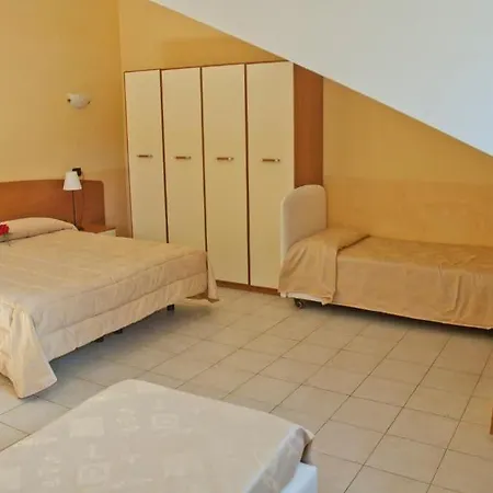 Hotel C0c00n Garden Pescasseroli