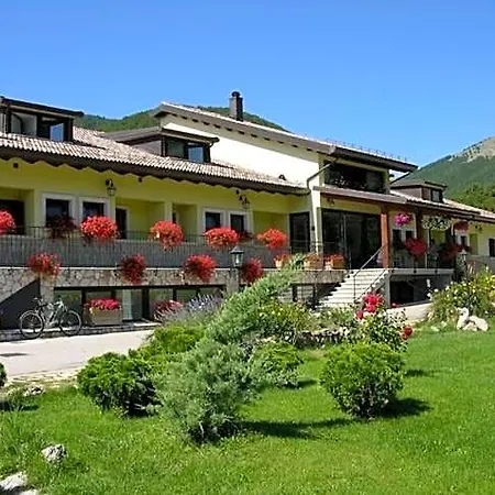 Hotel C0c00n Garden