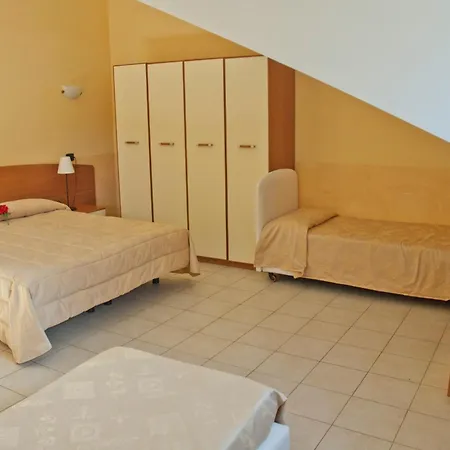C0c00n Garden Hotel