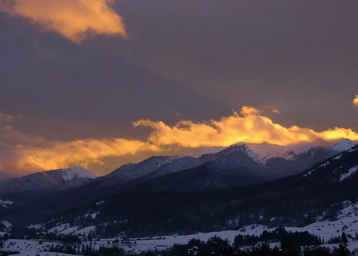 Отель C0c00n Garden Пескассероли