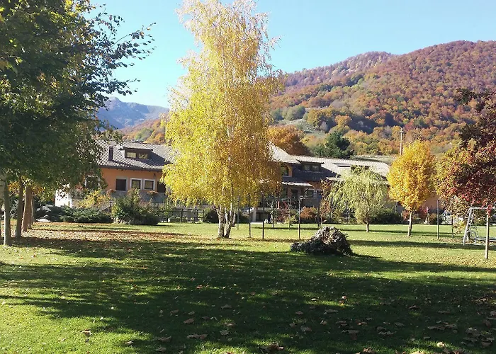 Отель C0c00n Garden